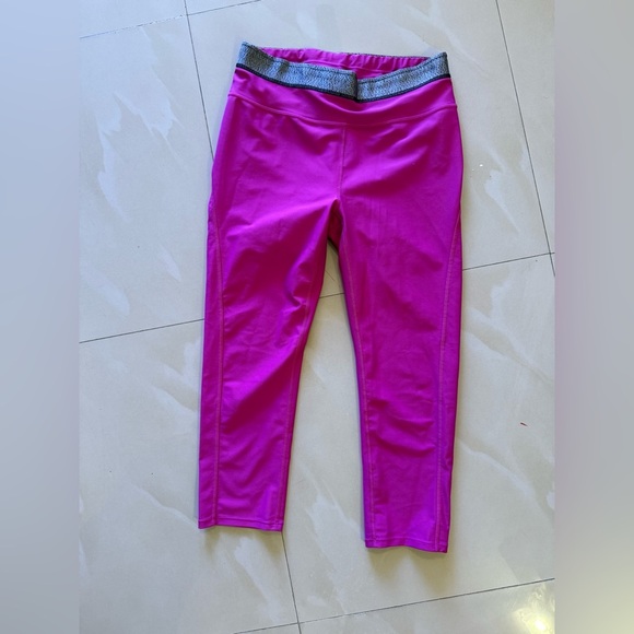 Athleta Womens Dobby Be Free Knicker Capri Leggings 54023 hot Pink Stretch M - Picture 15 of 16